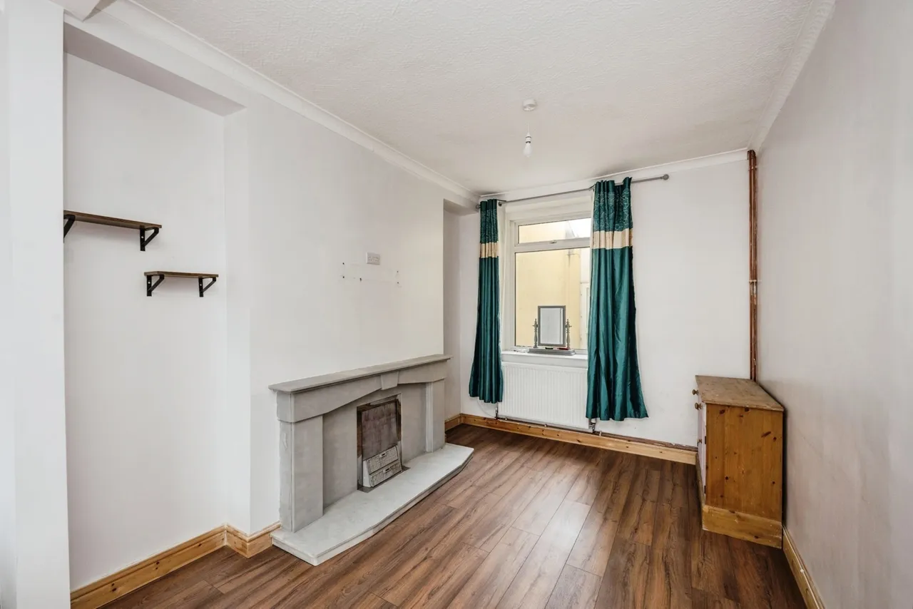 Alexandra Road, Gorseinon, SA4, photo 7