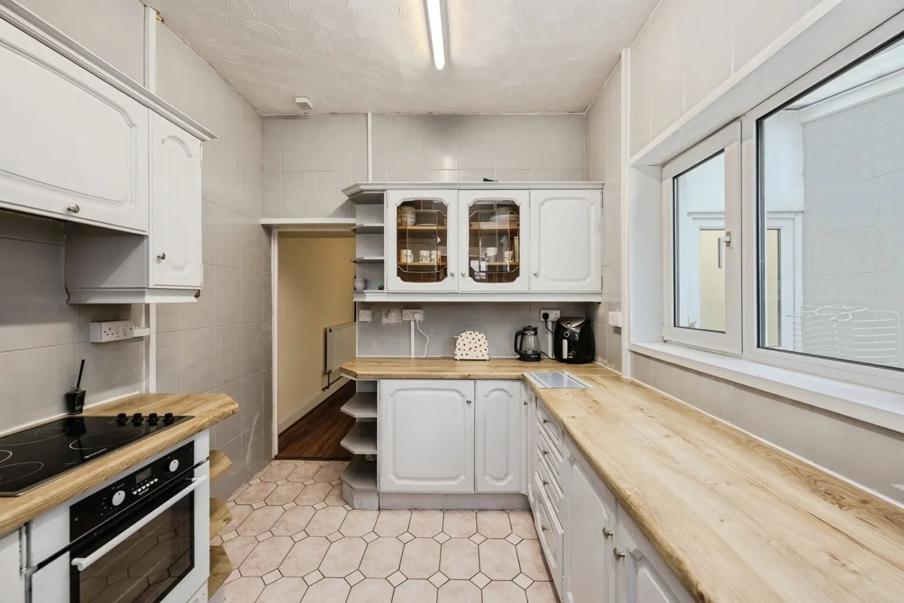 Alexandra Road, Gorseinon, SA4, photo 4