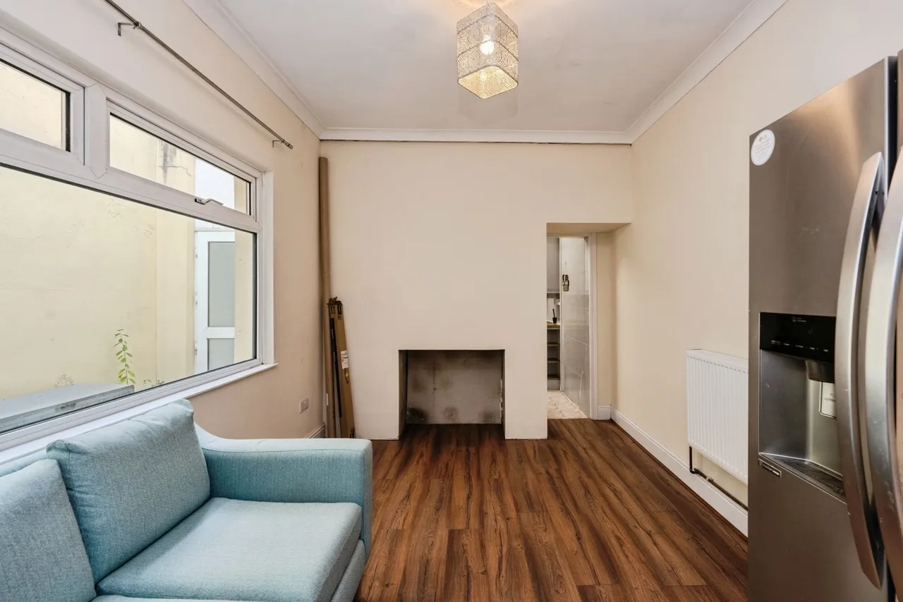 Alexandra Road, Gorseinon, SA4, photo 6