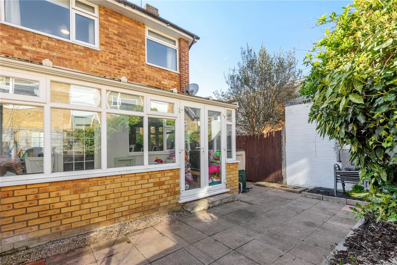 Stile Path, Sunbury, TW16 6EH, photo 11