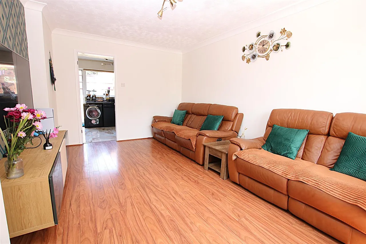 East Rising, East Hunsbury, photo 3