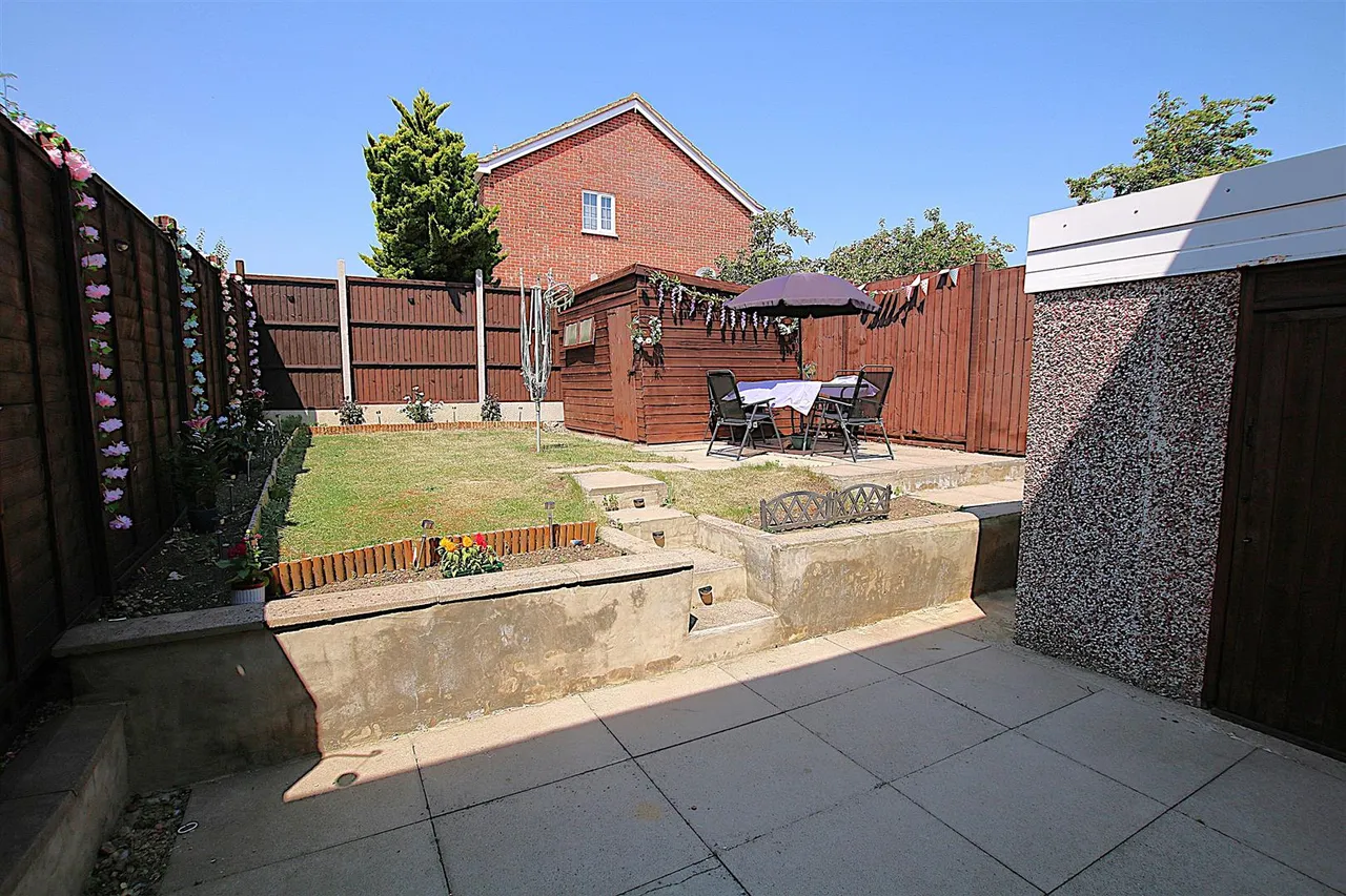 East Rising, East Hunsbury, photo 12