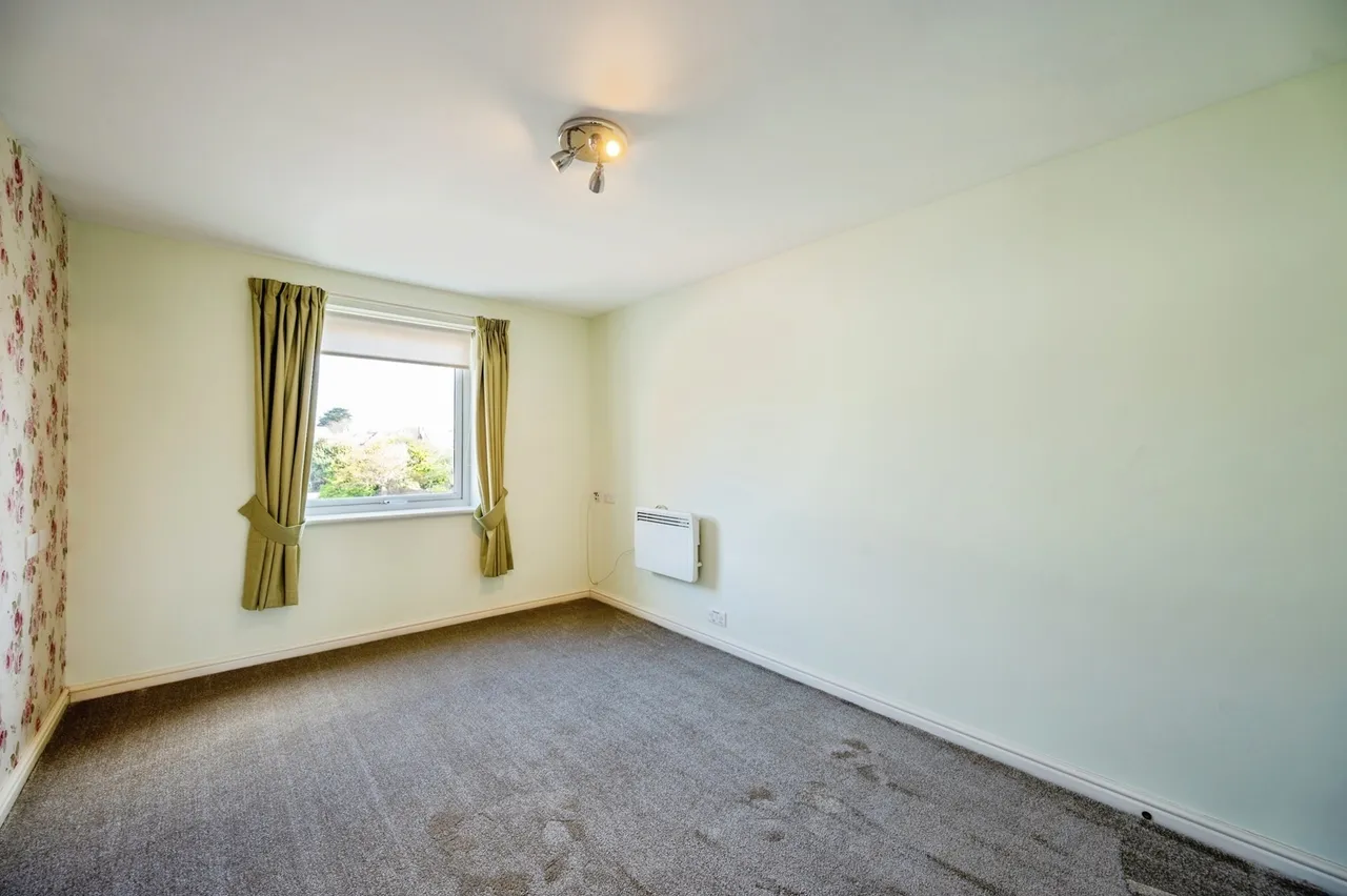 Sea Front, Hayling Island, PO11, photo 14