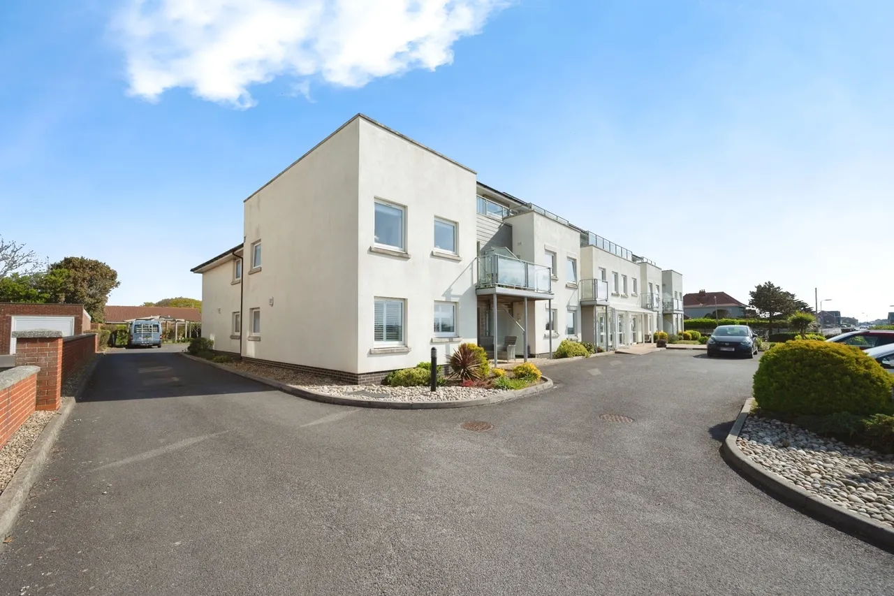 Sea Front, Hayling Island, PO11, photo 17