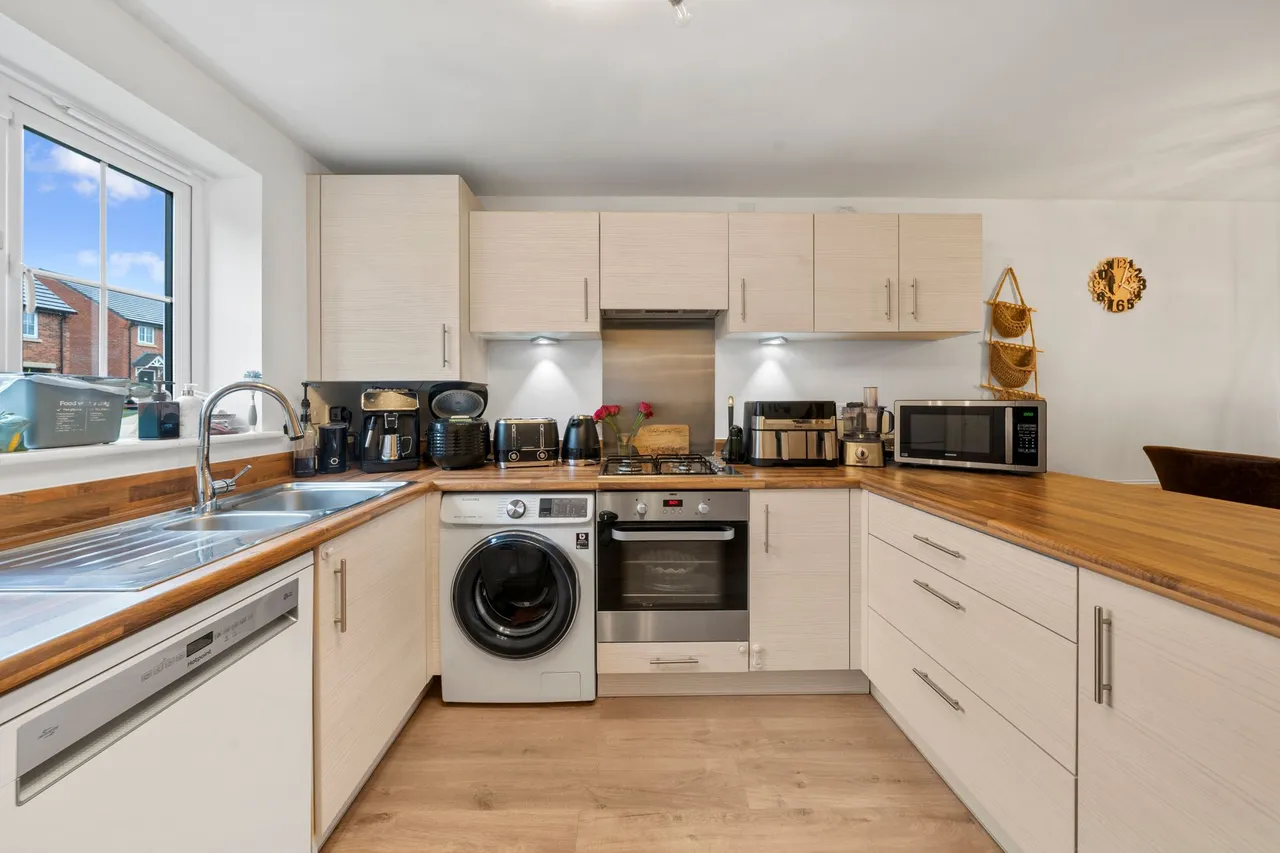 Brimstone Drive, Newton-Le-Willows, Newton-Le-Willows, WA12 9LY, photo 2
