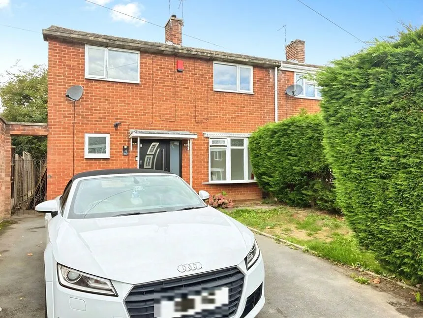 3 bed house to rent — Highbury Green, Nuneaton, Warwickshire, CV10