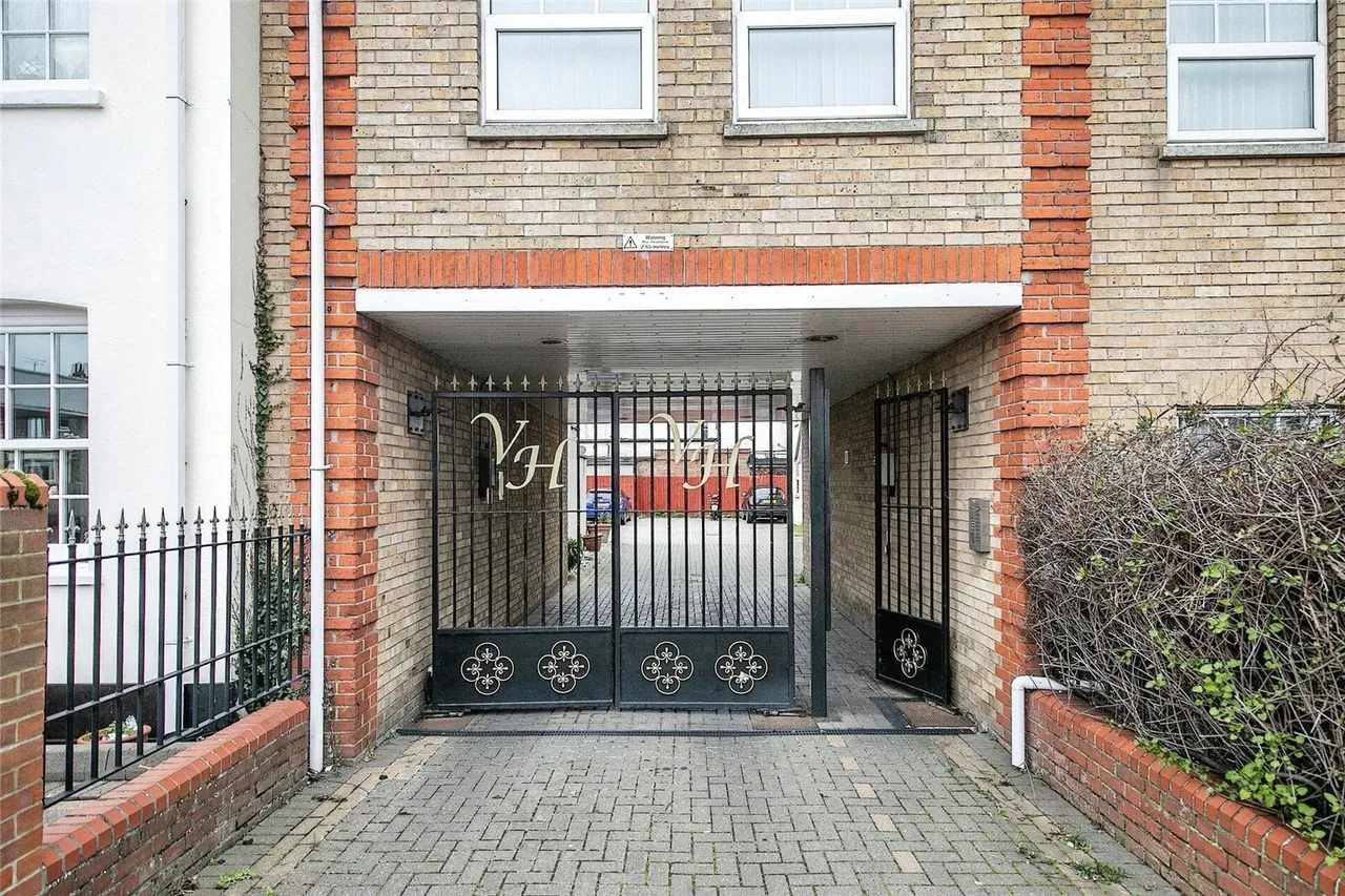 Carnarvon Road, Clacton-on-Sea, Essex, CO15, photo 7