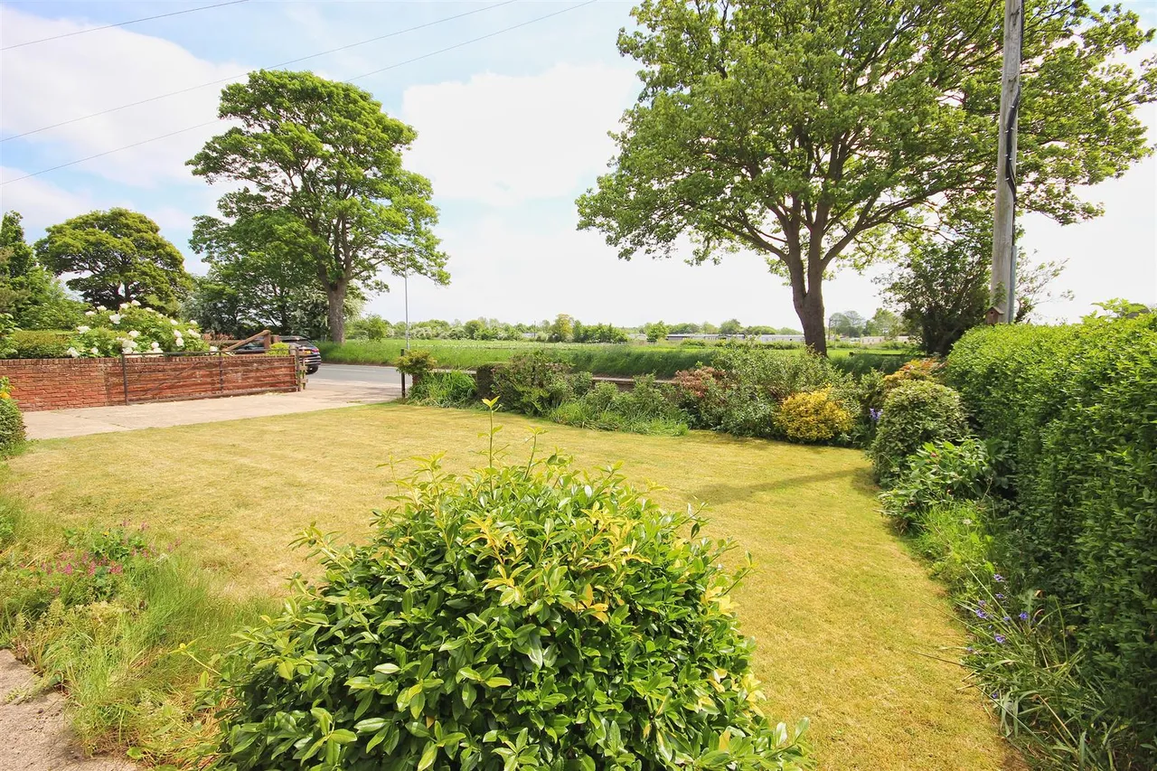 New Road, Brandesburton, photo 10