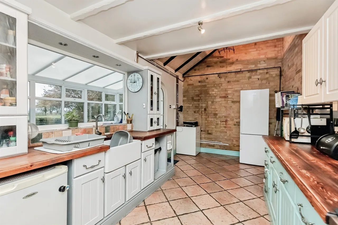Wisbech Road, Peterborough, PE7, photo 9