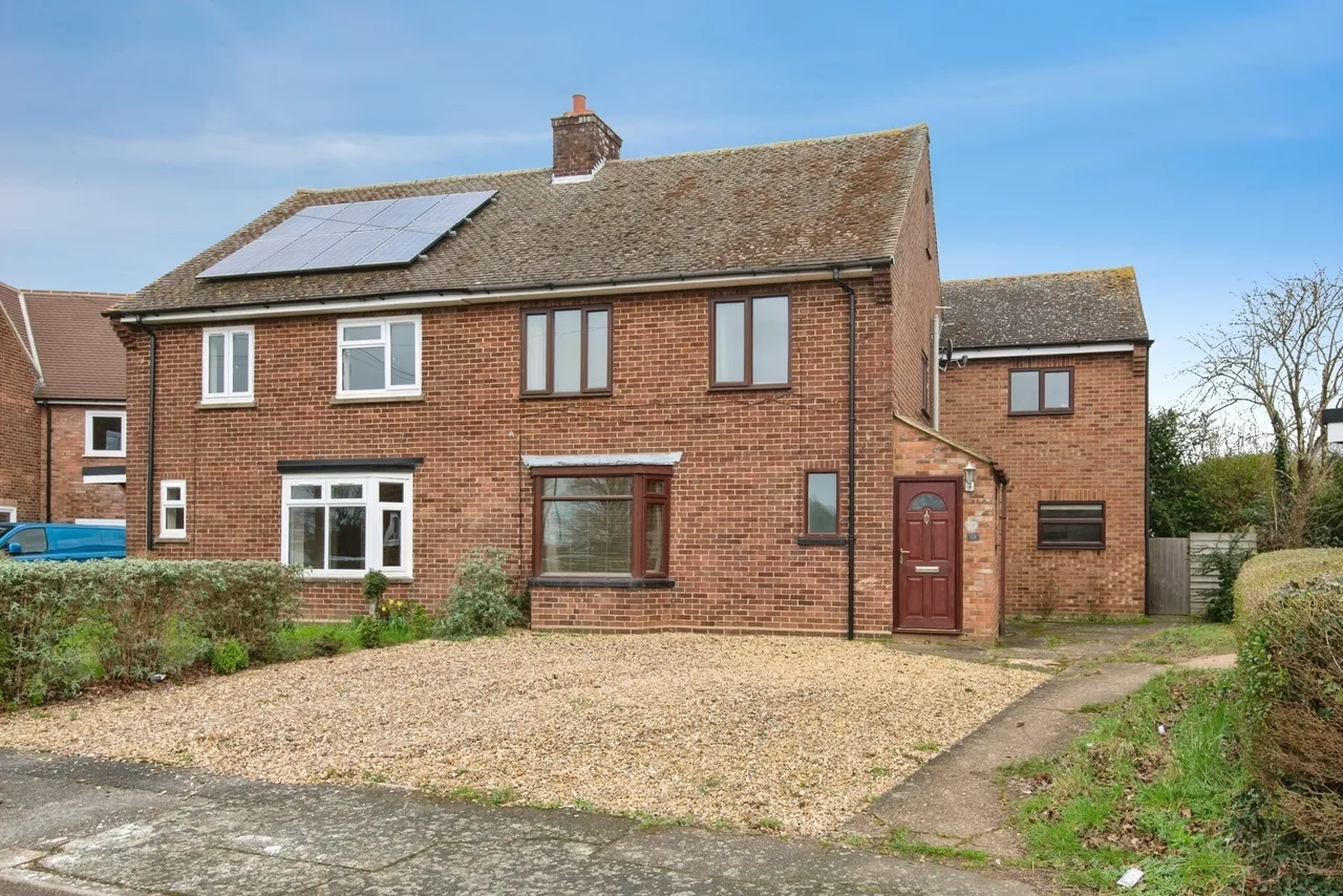 4 bed house for sale — The Crescent, Stanford, Biggleswade, Bedfordshire, SG18