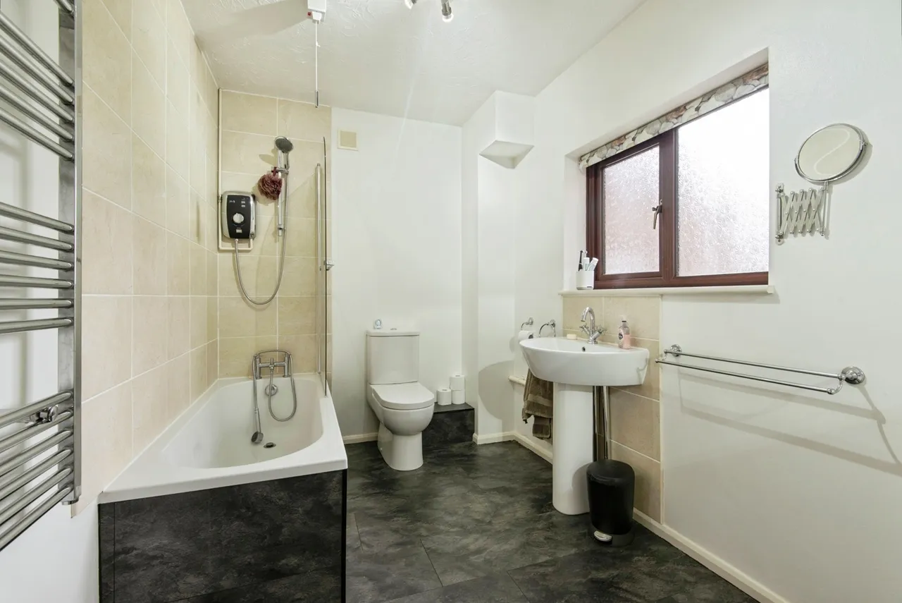 The Crescent, Stanford, Biggleswade, Bedfordshire, SG18, photo 13