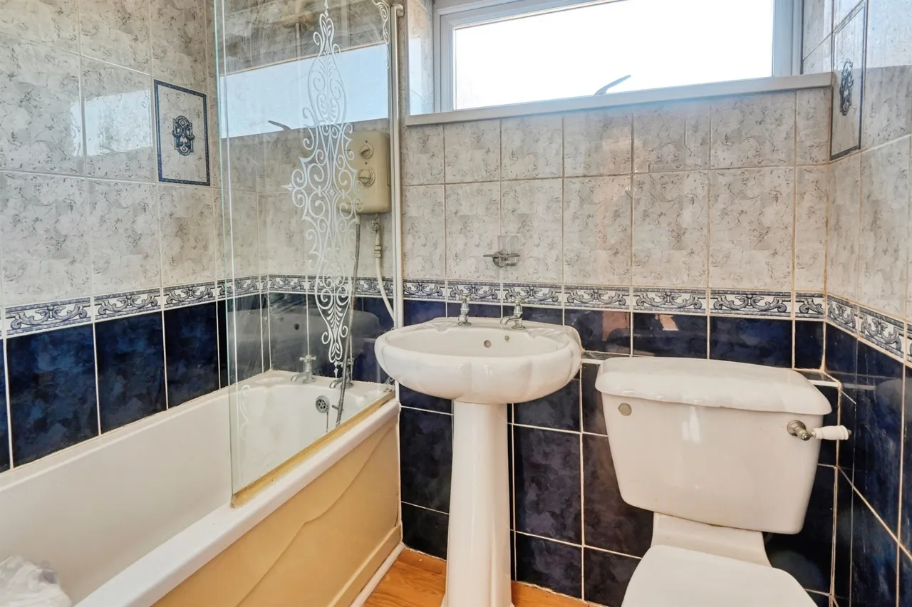 Circus Avenue, Chelmsley Wood, B37, photo 12