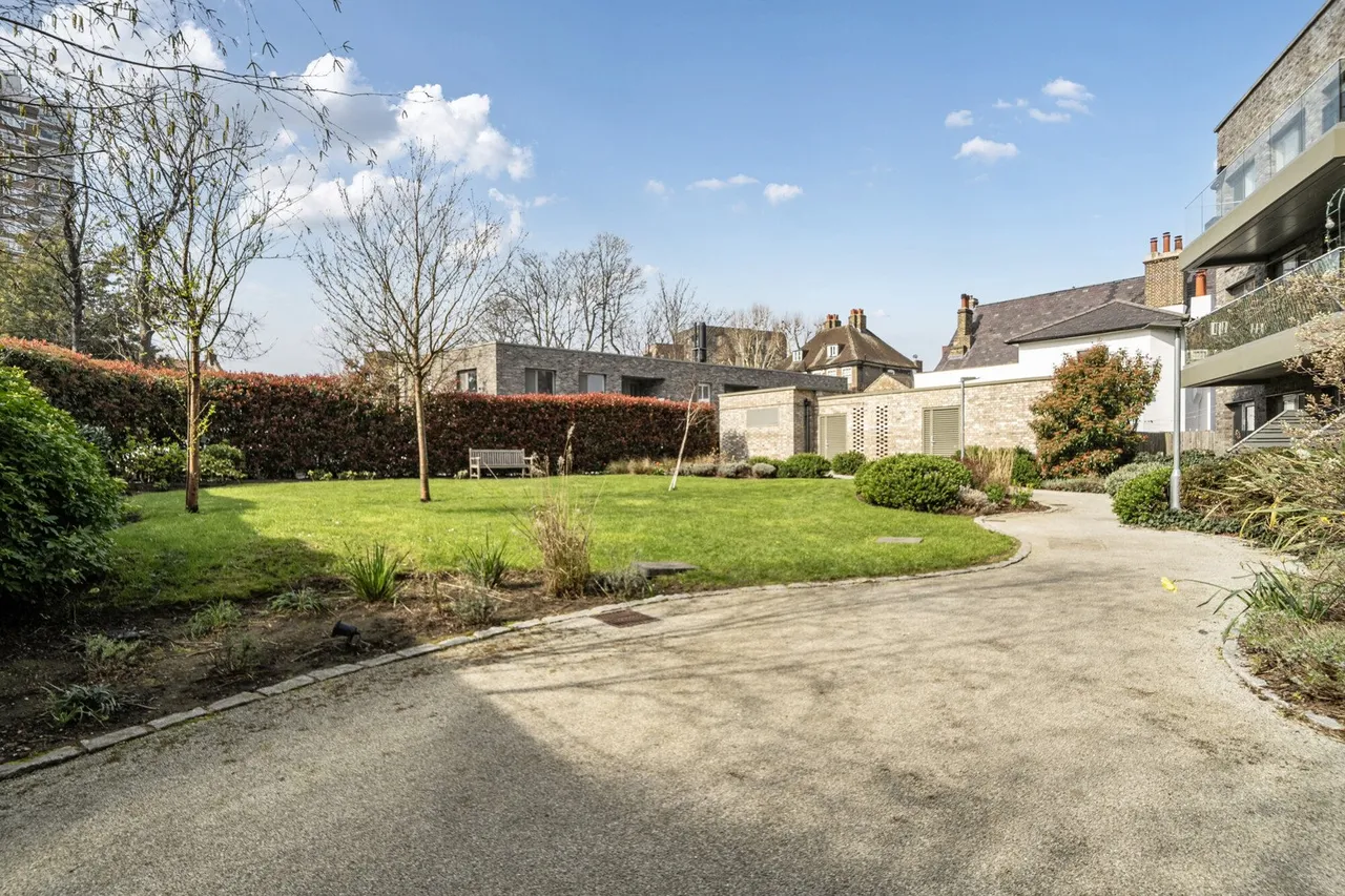 Woods Road, SE15, photo 17