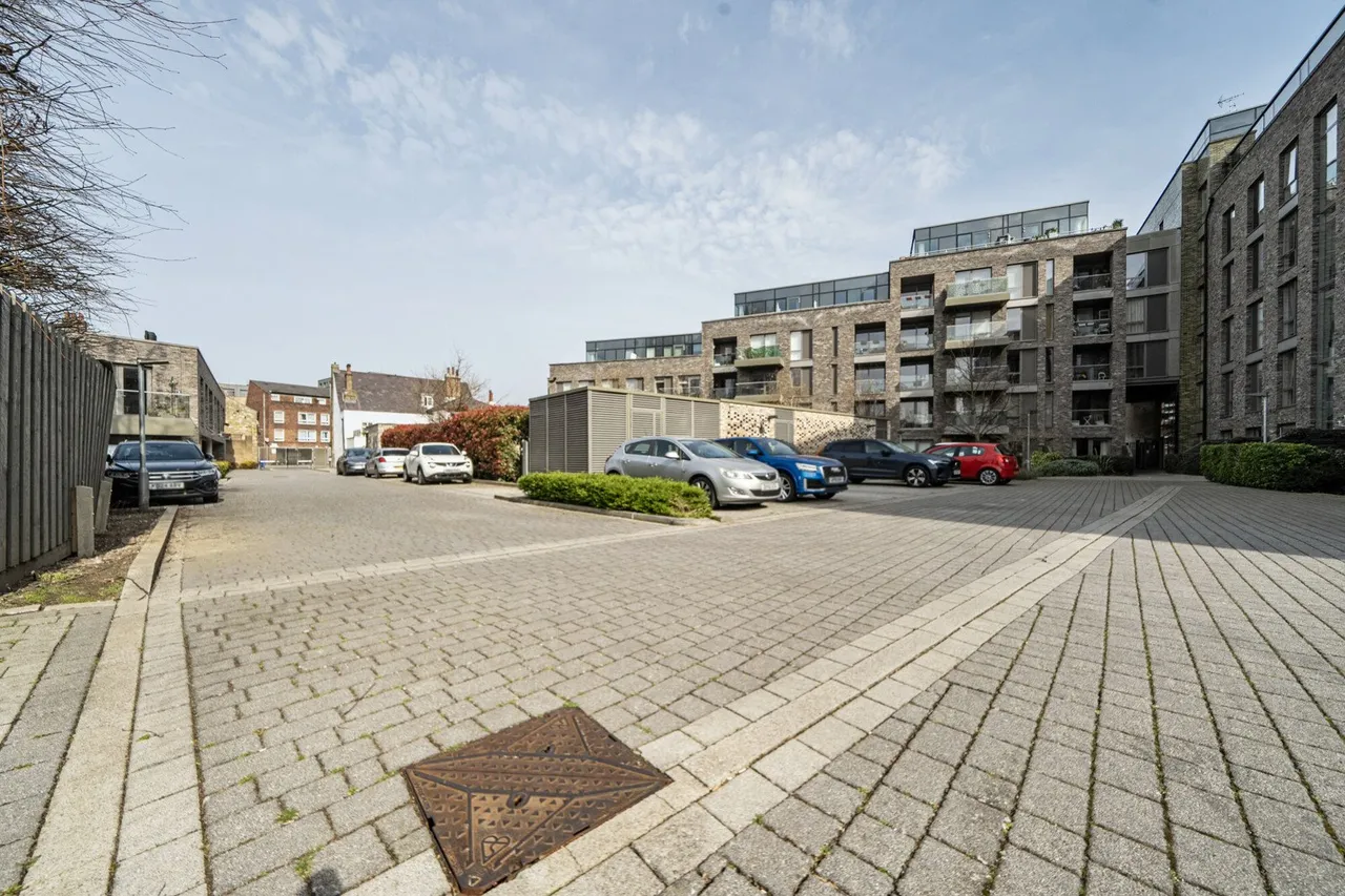 Woods Road, SE15, photo 16