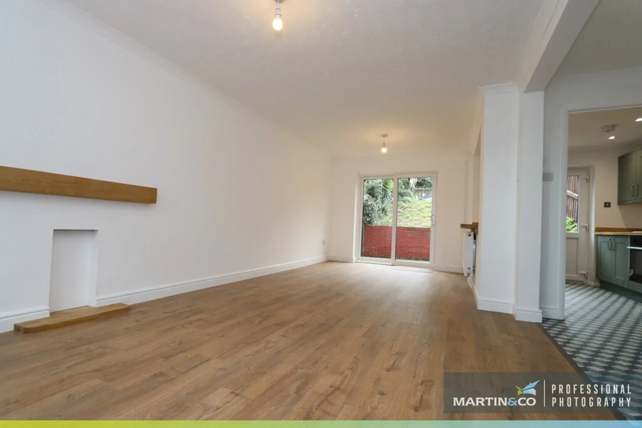 Fields Park Road, NP20, photo 6
