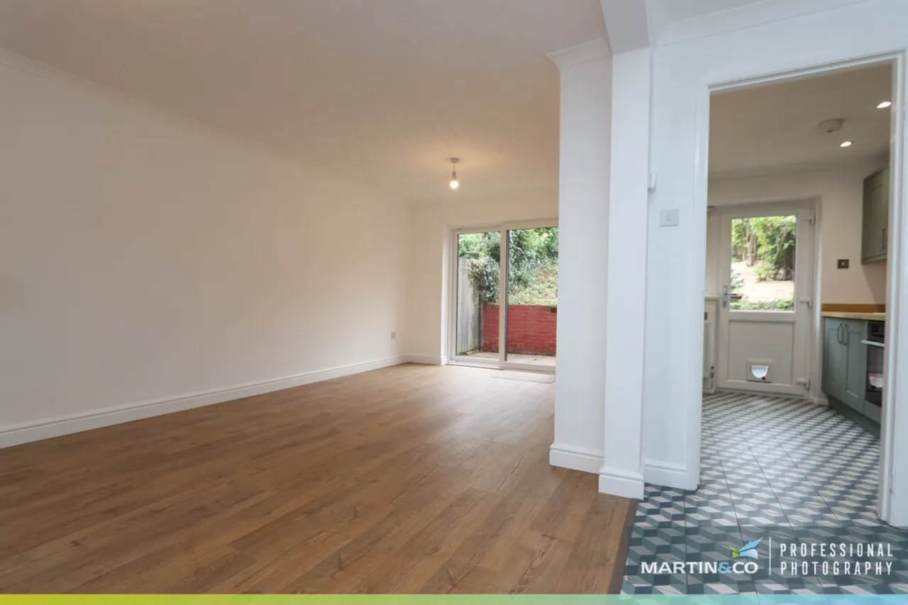 Fields Park Road, NP20, photo 8