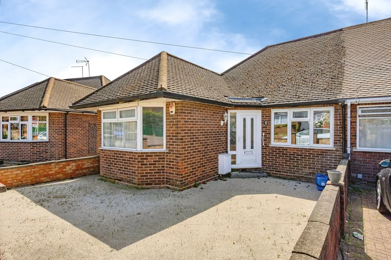 Abingdon Road, LUTON, Bedfordshire, LU4, photo 16