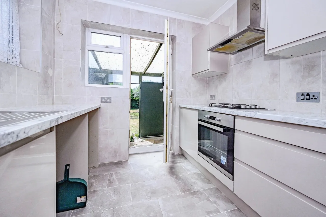 Abingdon Road, LUTON, Bedfordshire, LU4, photo 11