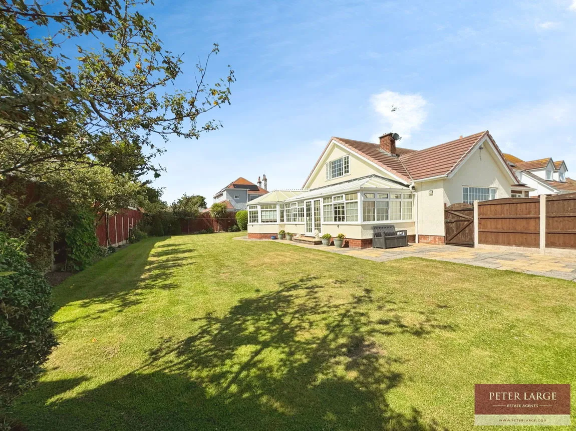 Kendal Road, Kinmel Bay, LL18 5BT, photo 2