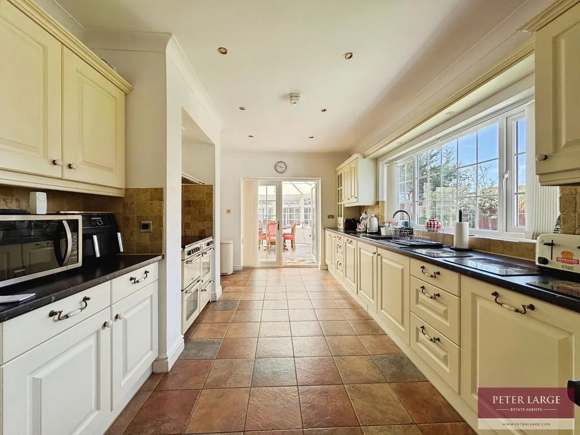 Kendal Road, Kinmel Bay, LL18 5BT, photo 4