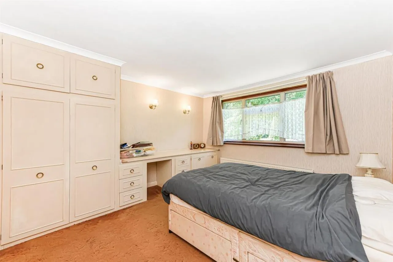 Larkshall Crescent, London, photo 13
