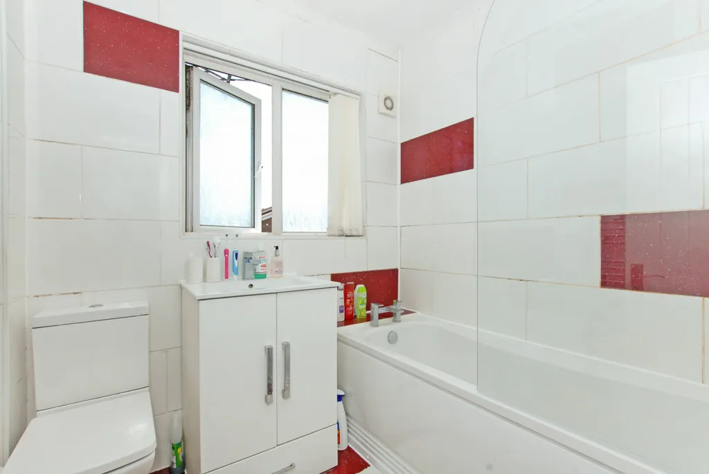 Lees Road, Uxbridge, photo 7
