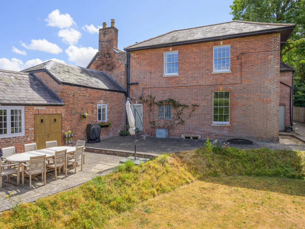 Court Lane, BA13, photo 21
