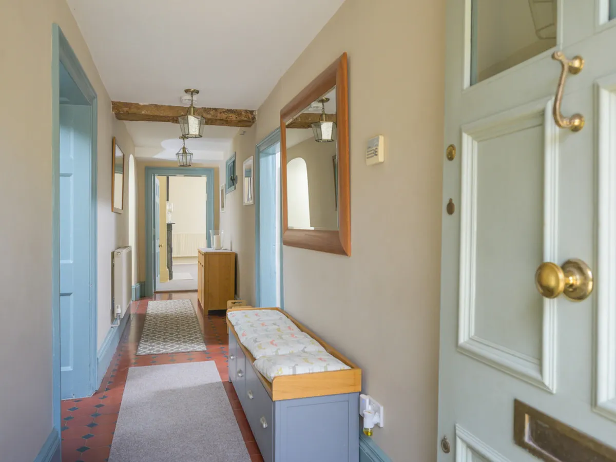Court Lane, BA13, photo 23