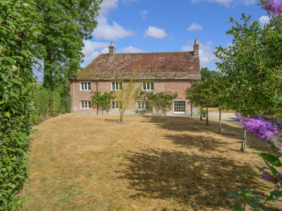 Court Lane, BA13, photo 11