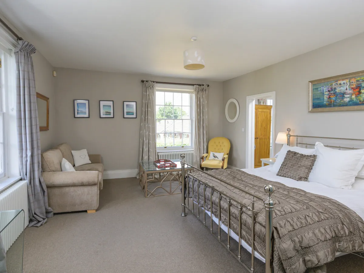 Court Lane, BA13, photo 39