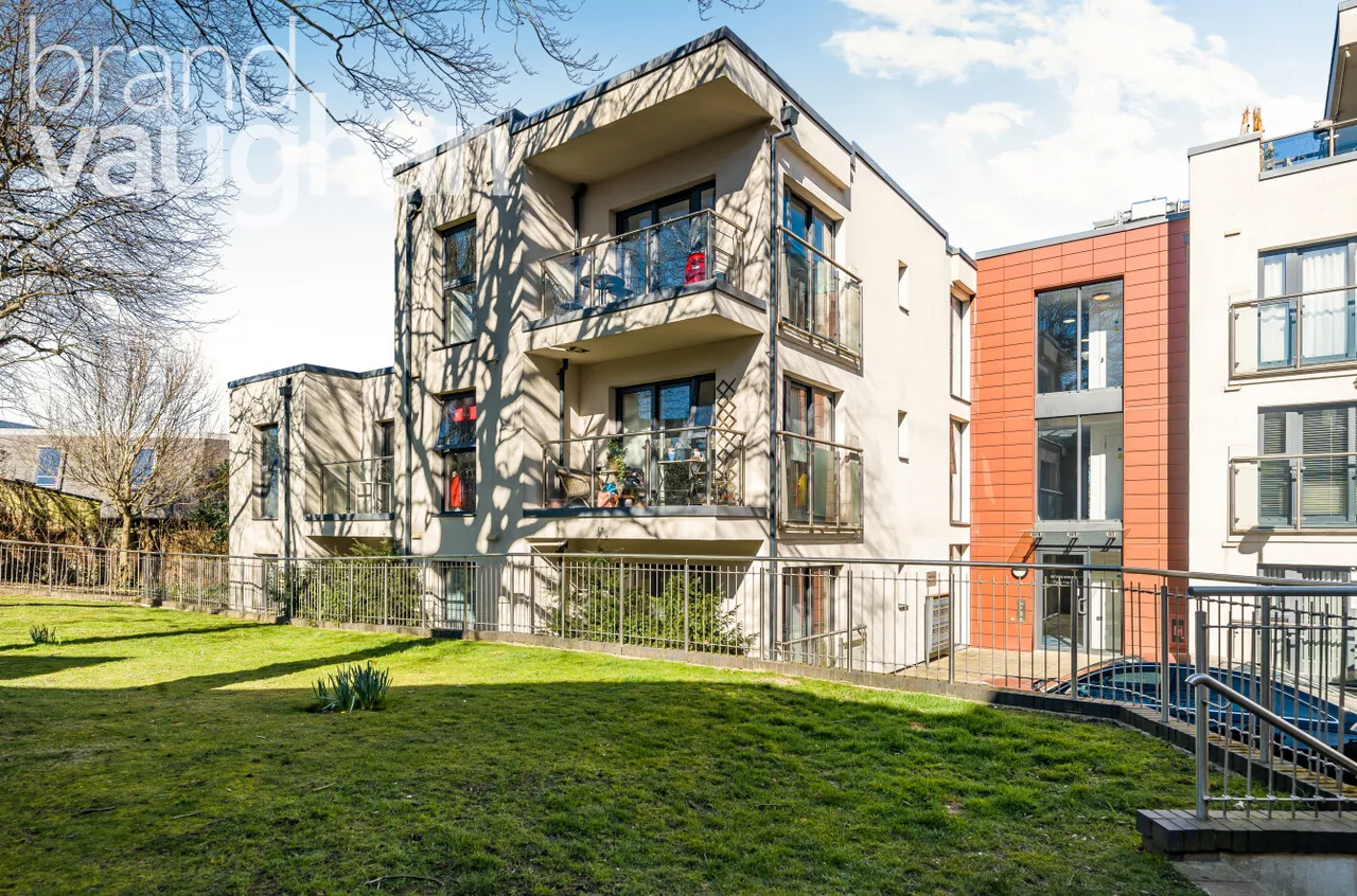2 bed flat to rent, Dyke Road, Brighton, BN1