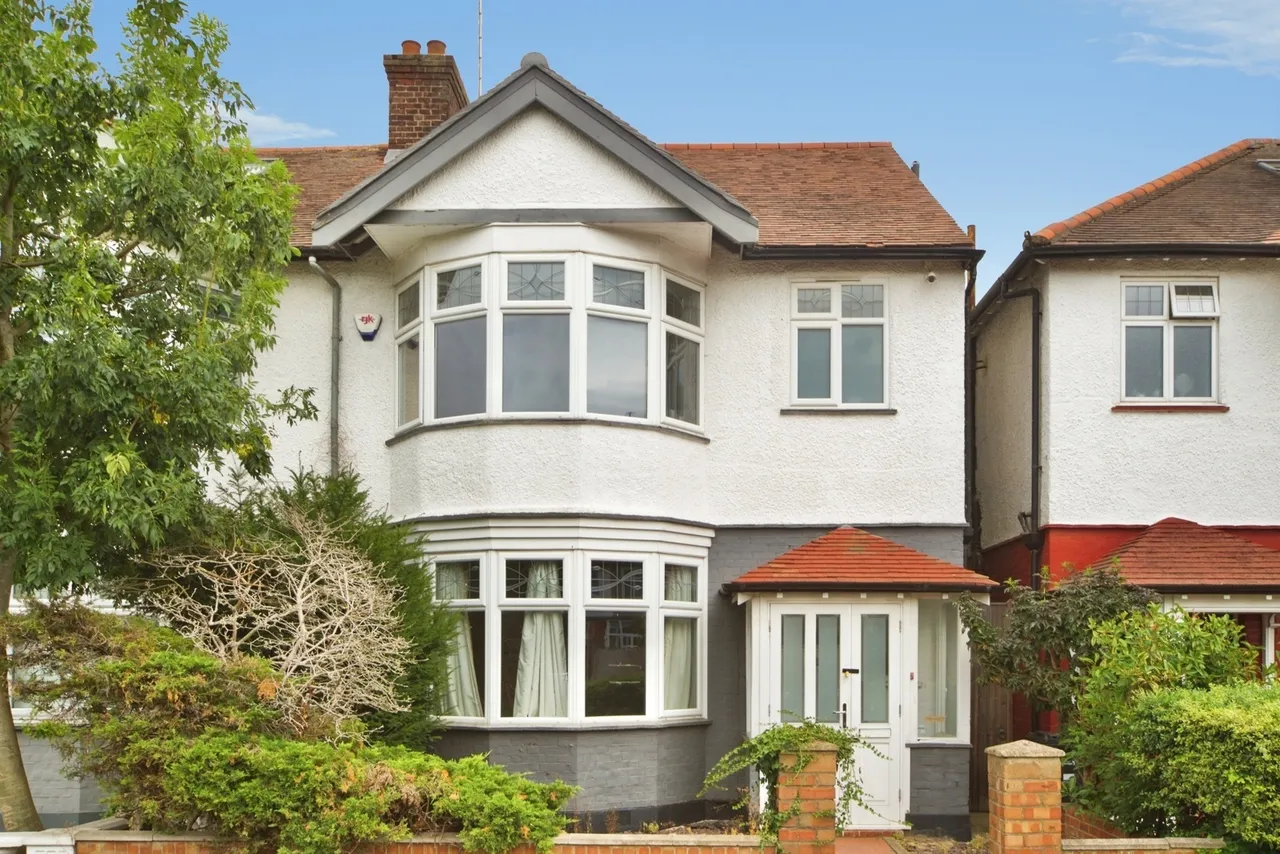 4 bed house for sale — Buckingham Road, London, E11