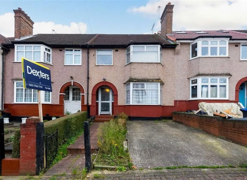 3 bed house for sale — Chipstead Gardens, Cricklewood, NW2