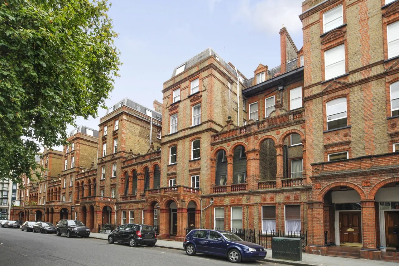 South Kensington, London, SW7, photo 3