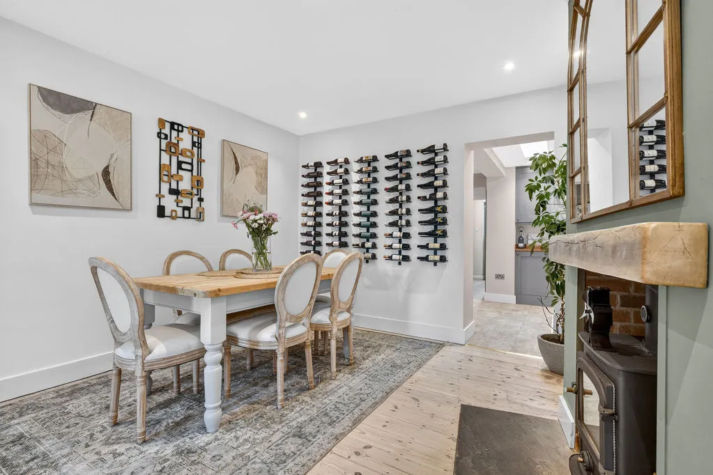 Binfield Road, Byfleet KT14 7PN, photo 12