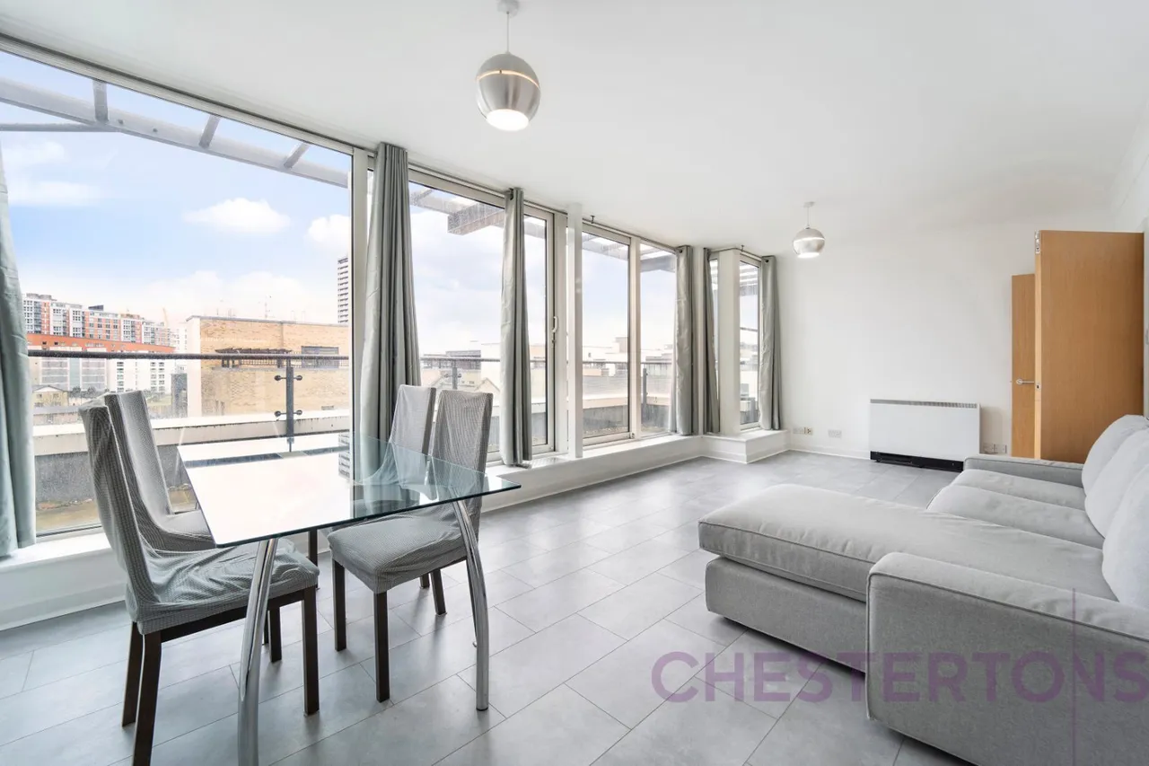 Boardwalk Place, London, E14, photo 2