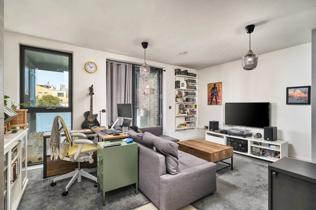 1 bed flat for sale — St. Josephs Street, Battersea