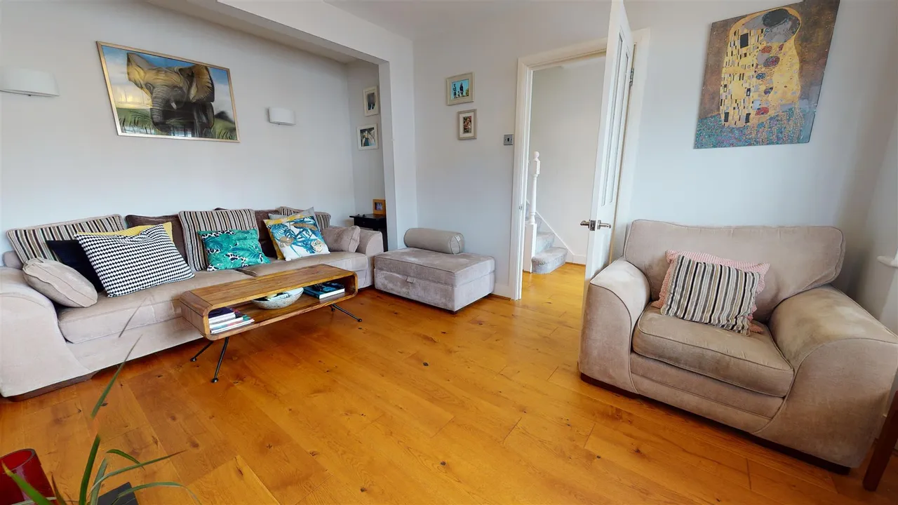 Habgood Road, Loughton, photo 3