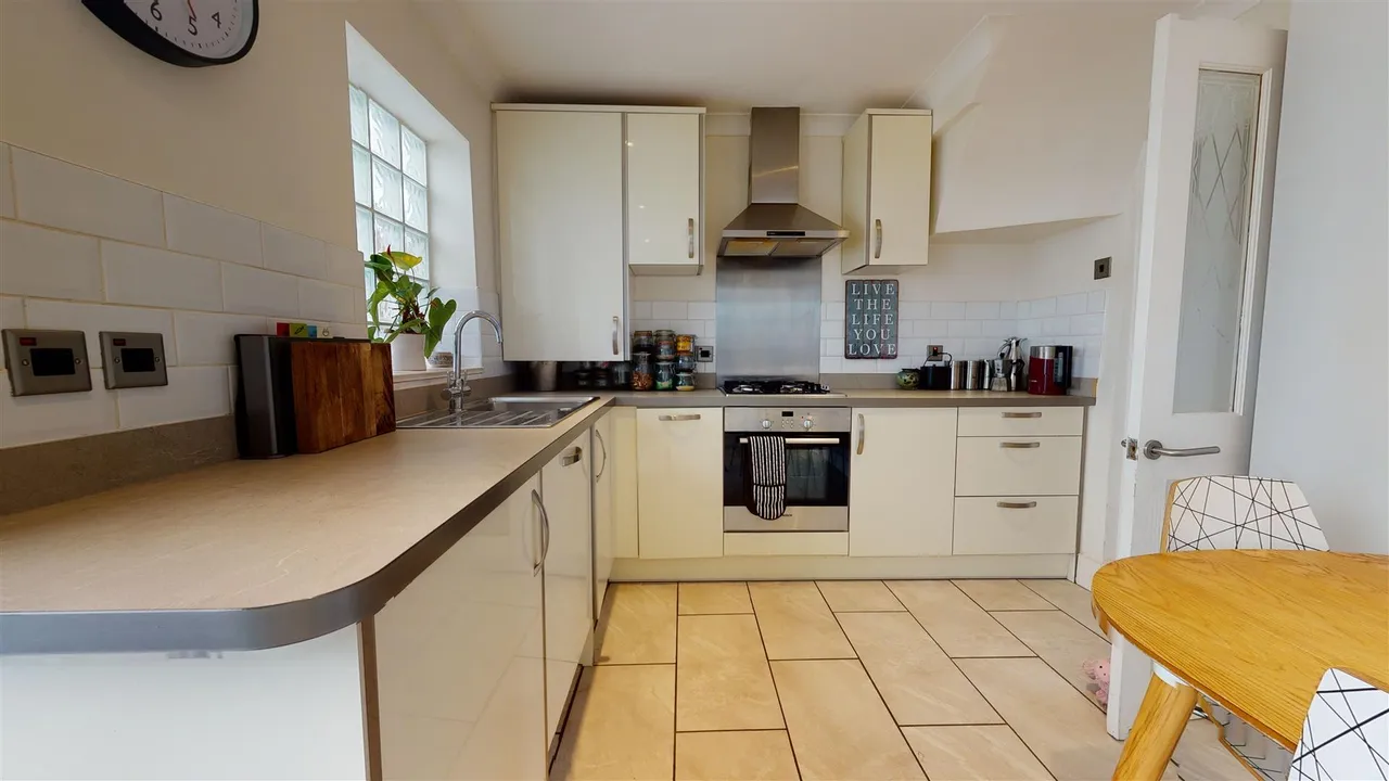 Habgood Road, Loughton, photo 6