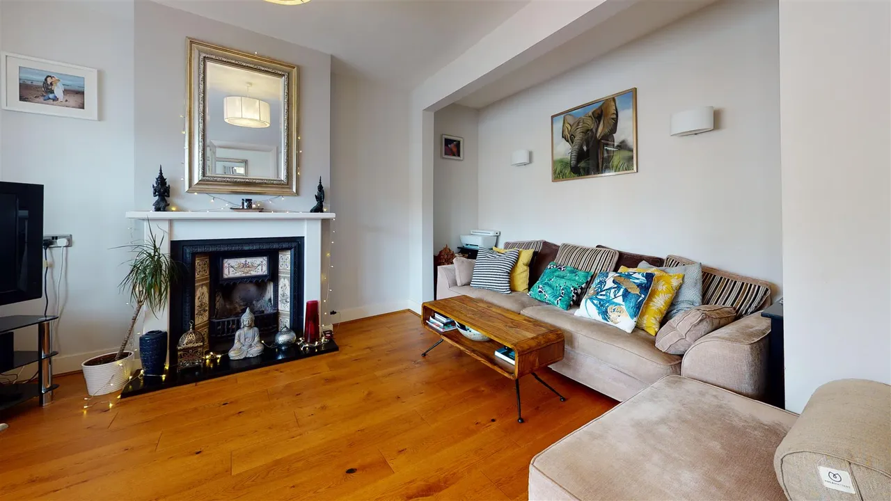 Habgood Road, Loughton, photo 4