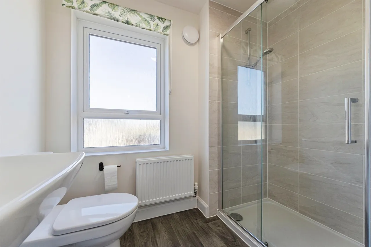 Sweet Gum Way, St. Neots, PE19, photo 16