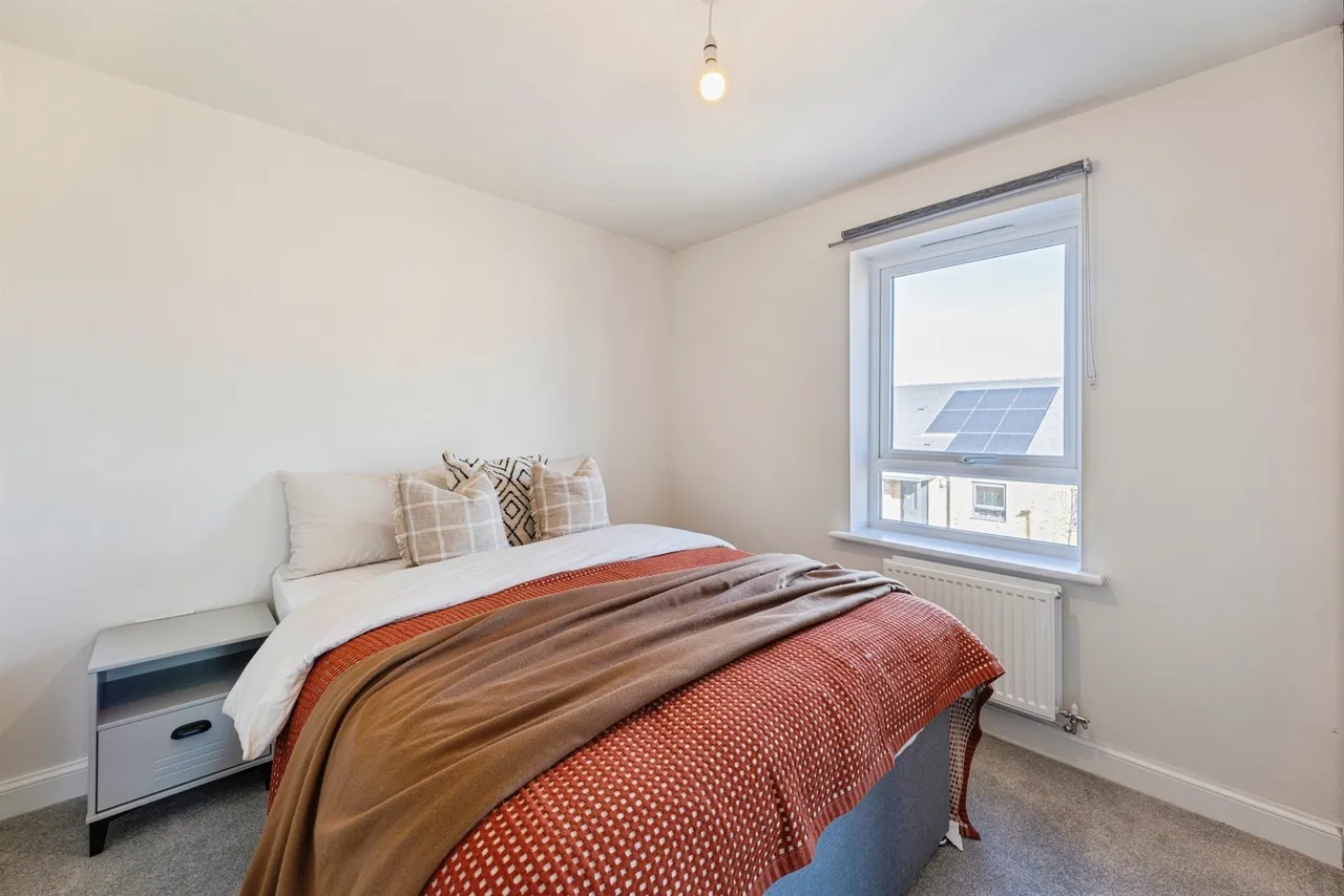 Sweet Gum Way, St. Neots, PE19, photo 10
