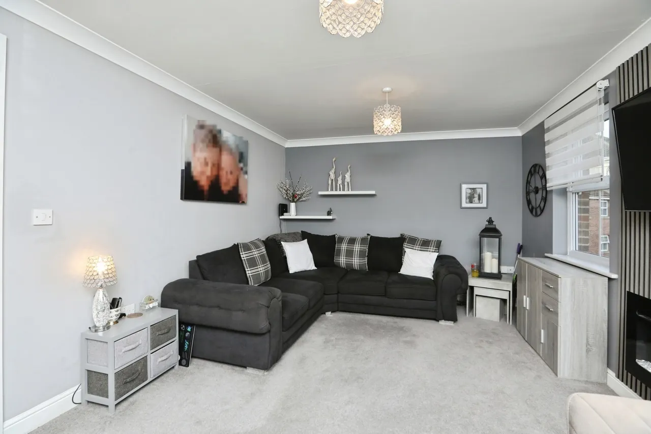 Amethyst Drive, Sittingbourne, Kent, ME10, photo 9