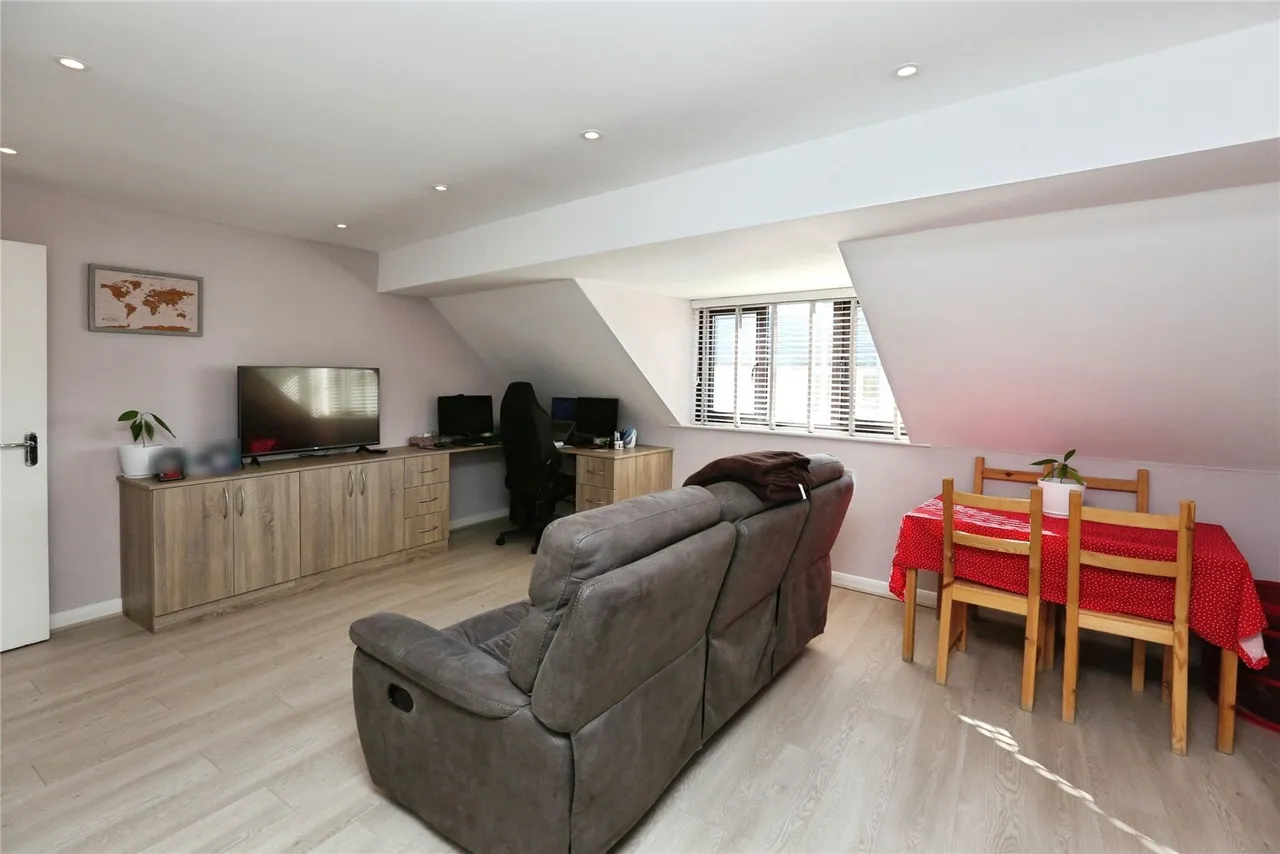 Oakmount Road, Chandler's Ford, SO53, photo 6