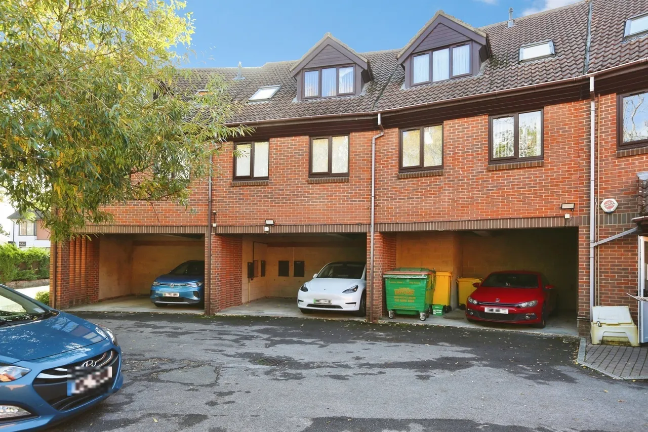 Oakmount Road, Chandler's Ford, SO53, photo 4
