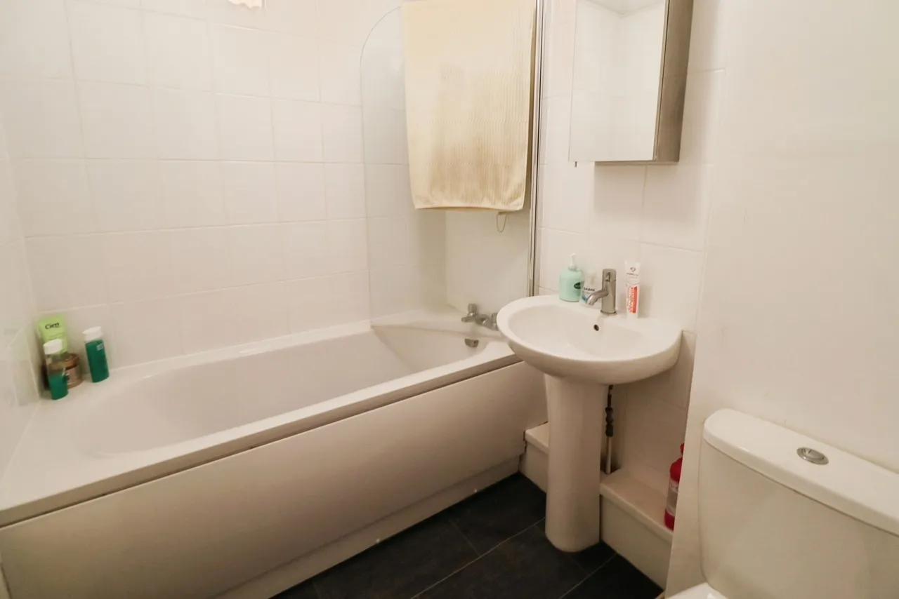 Horwood Close, Cardiff, CF24, photo 22