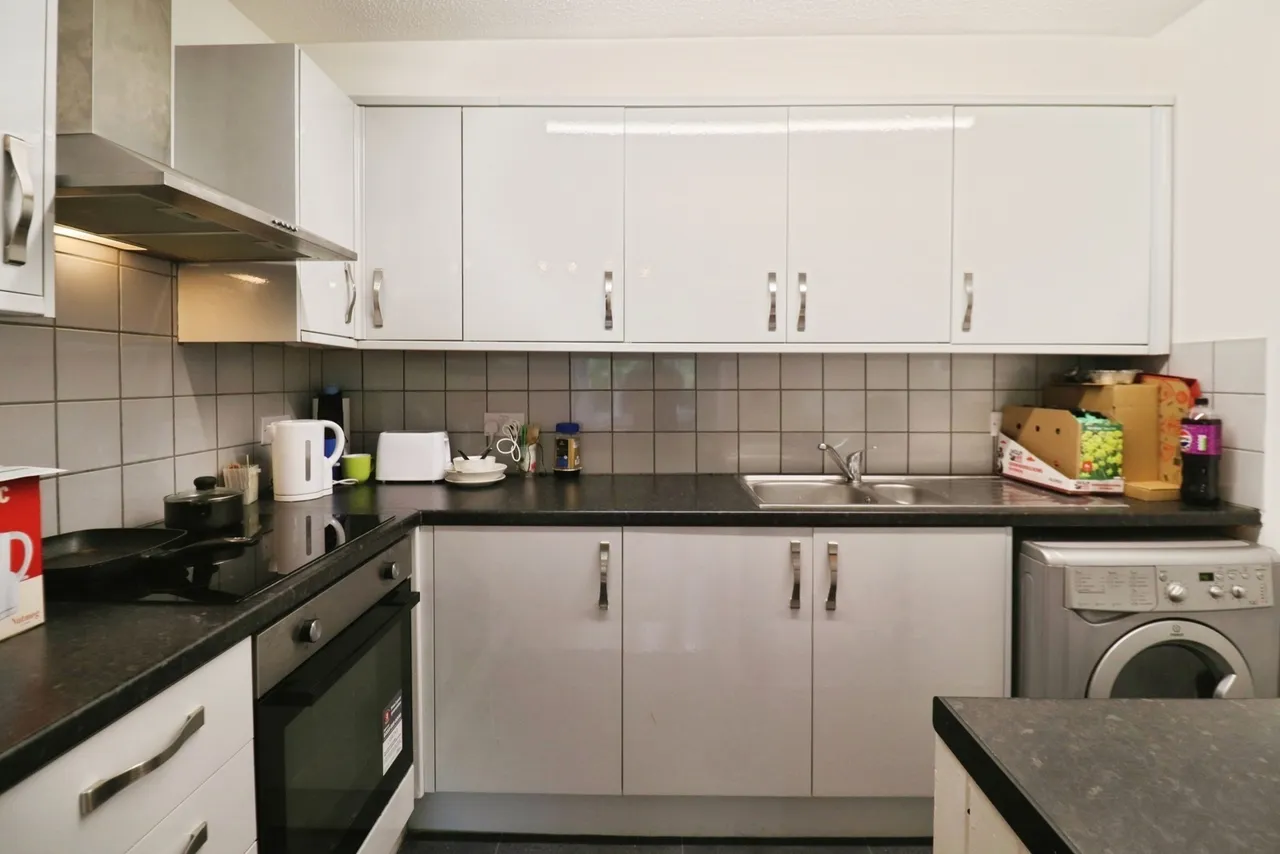 Horwood Close, Cardiff, CF24, photo 11
