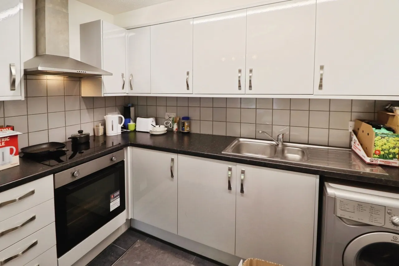 Horwood Close, Cardiff, CF24, photo 10
