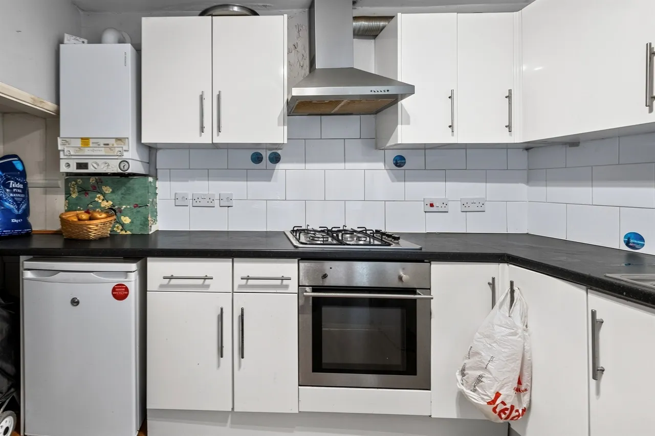 Woodstock Grove, London, W12, photo 4