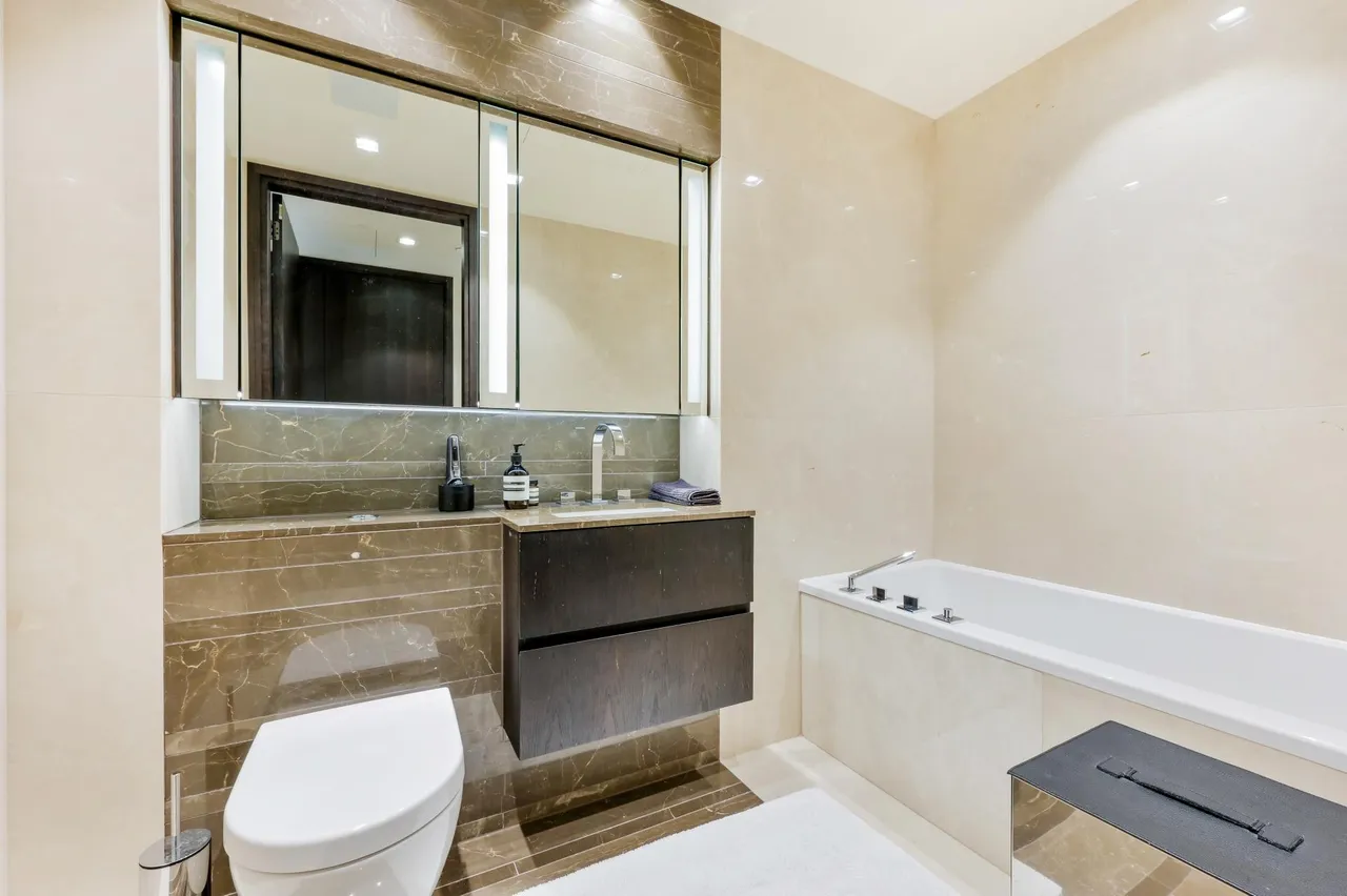 Earls Way, London, SE1, photo 11